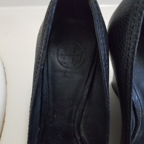 TORY BURCH Benton Logo Peep Toe Leather Wedge Heel - Picture 5 of 9